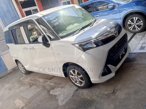 Toyota Tank 2019 White
