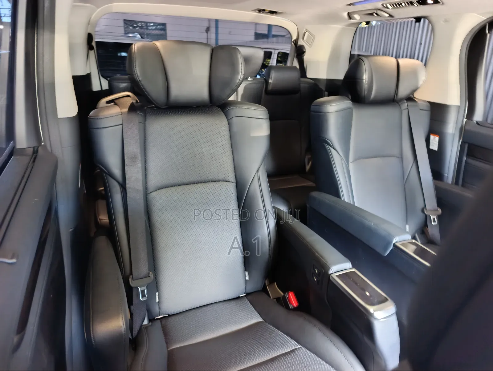 Toyota Vellfire 2019 White