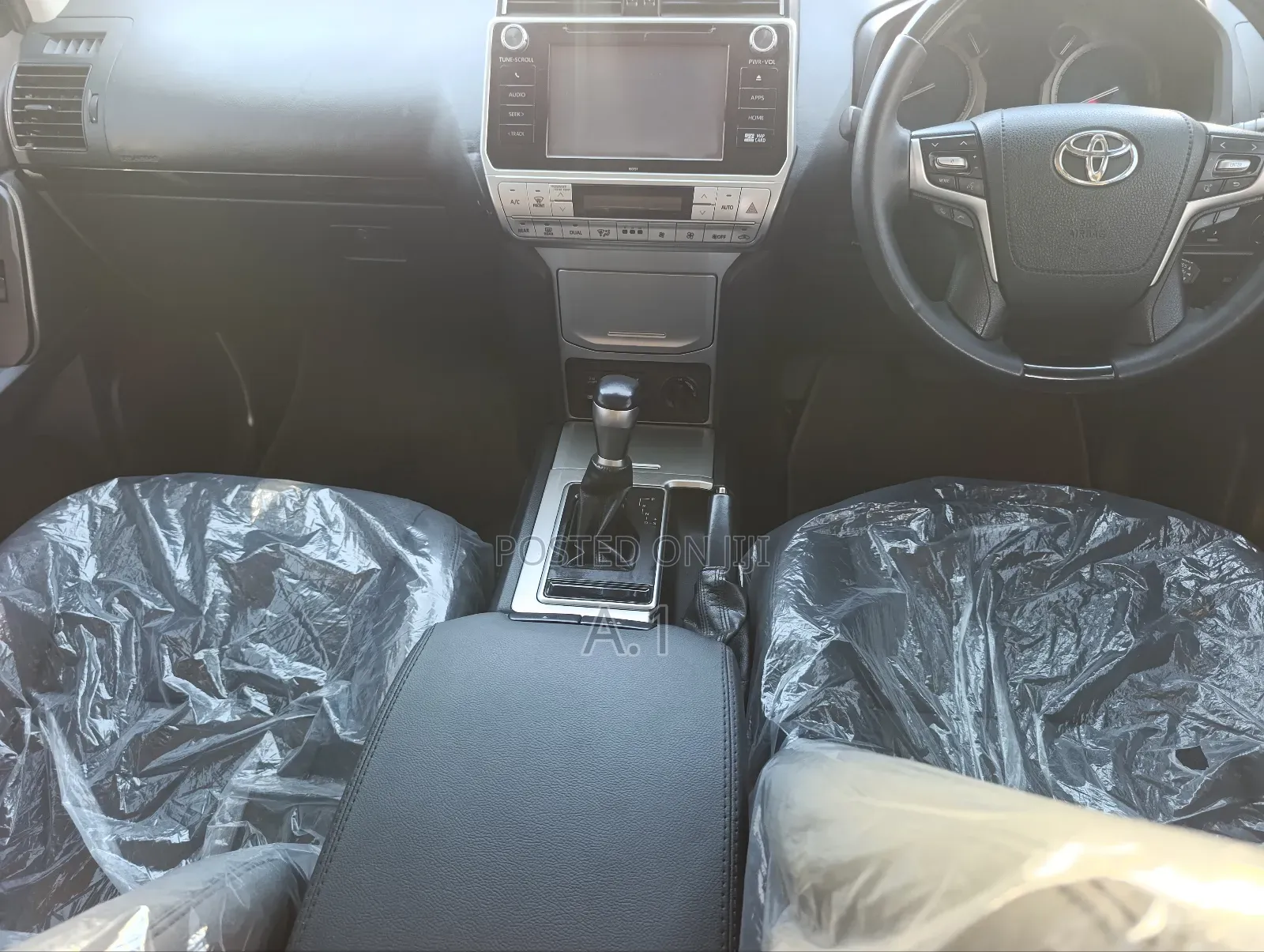 Toyota Land Cruiser Prado 2.8 2019 Off white