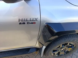 Toyota Hilux Revo Double Cab Deisel 2.8 RWD 2019 Silver
