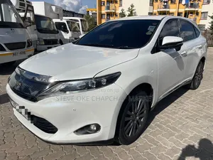Toyota Harrier 2.0 2014 White