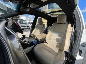 Toyota Harrier 2.0 2014 White