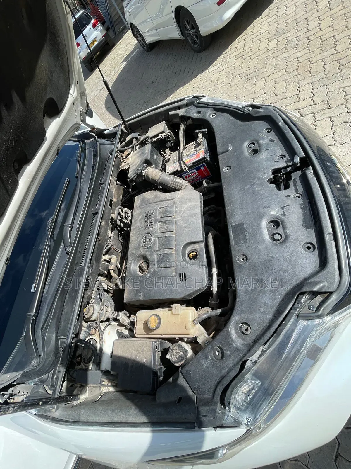 Toyota Harrier 2.0 2014 White