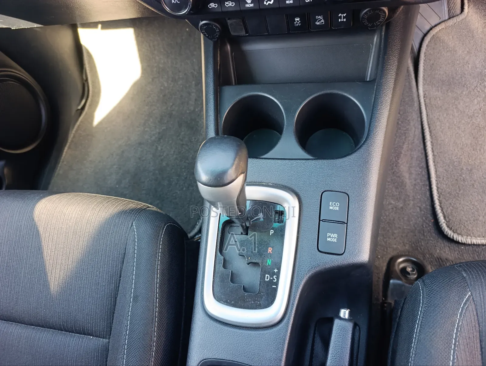Toyota Hilux Revo Double Cab Deisel 2.8 AWD 2019 Pearl