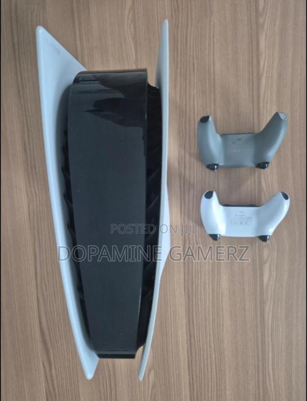 Playstation 5 - thumbnail 4