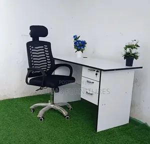 Office Desk/Breathable Back Headrest Chair