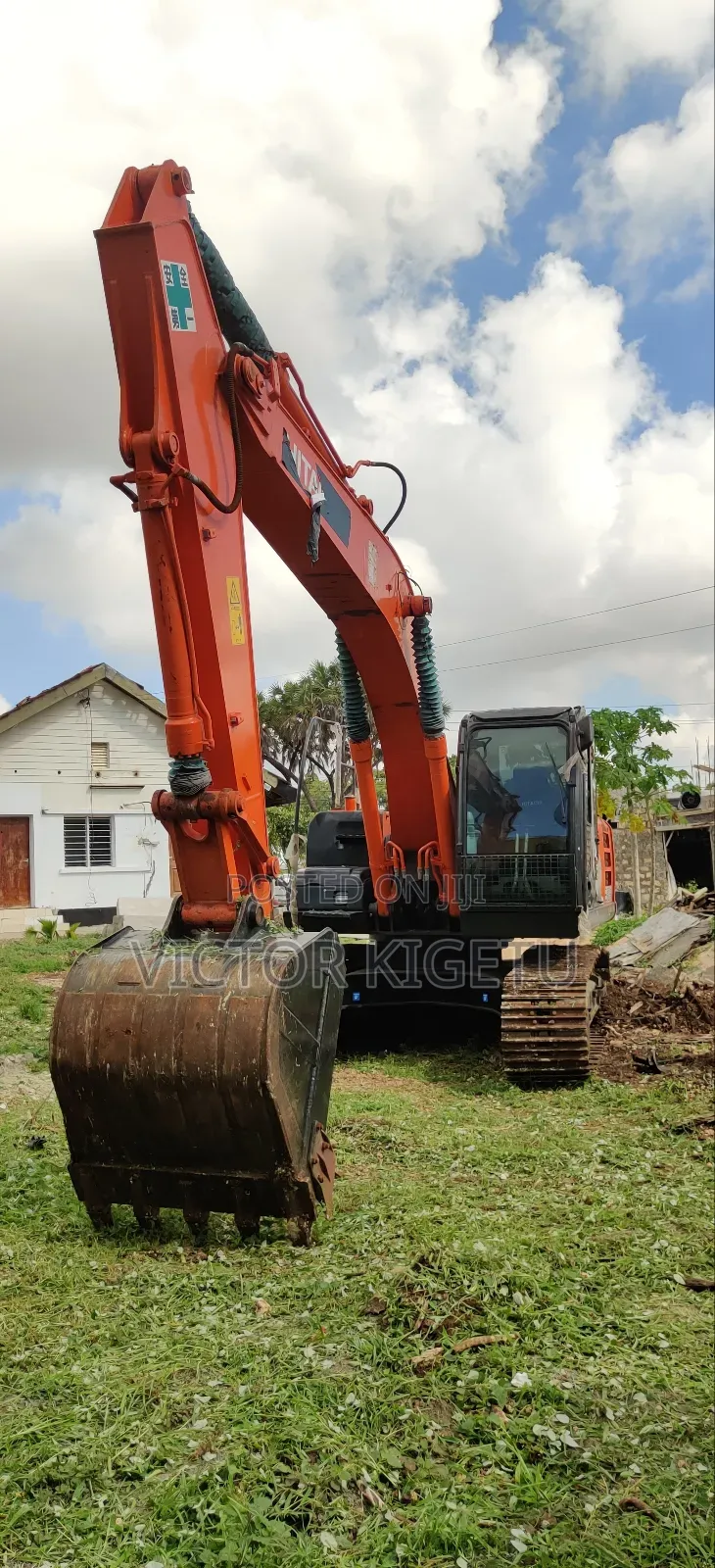 Hitachi Zx200 Excavator