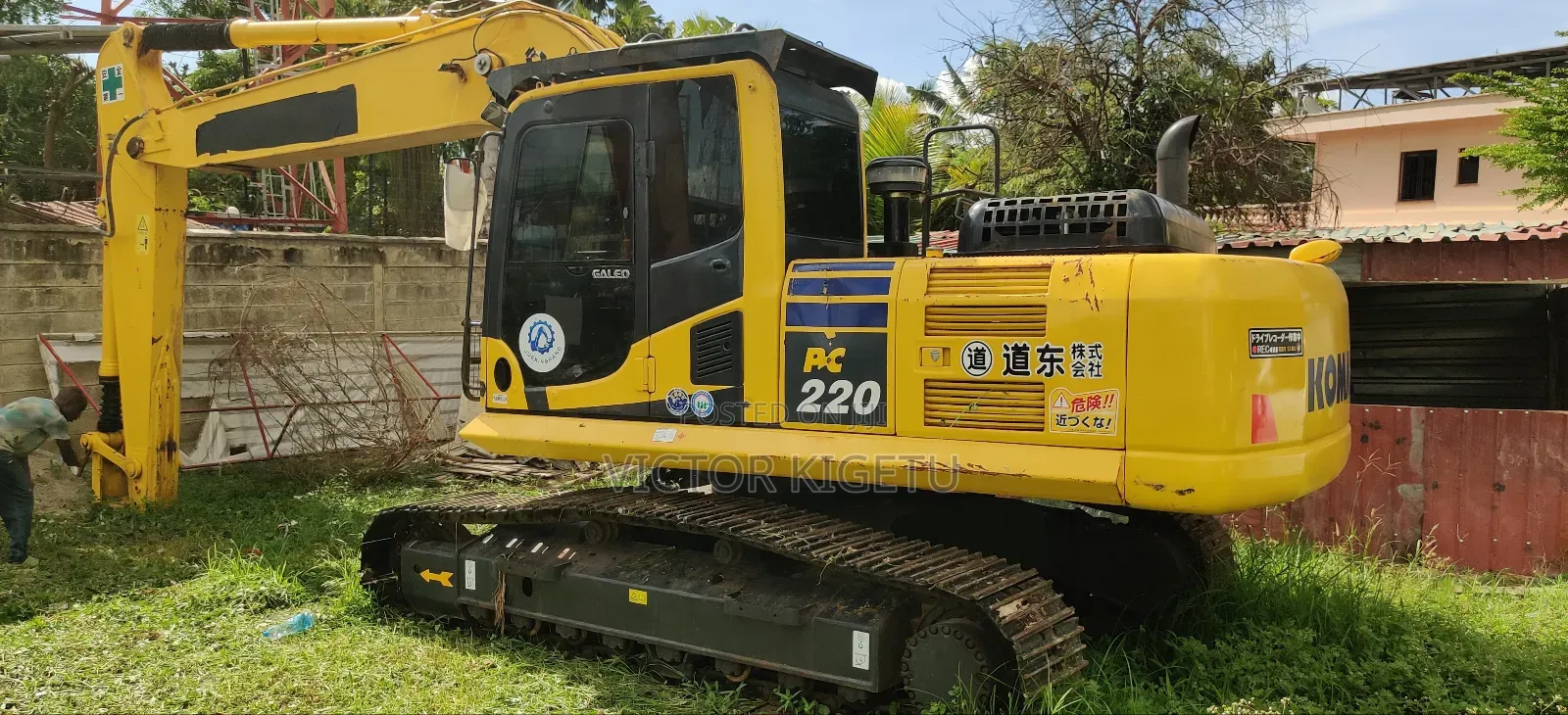 Komatsu Pc220