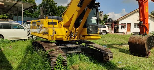 Komatsu Pc220 - thumbnail 2