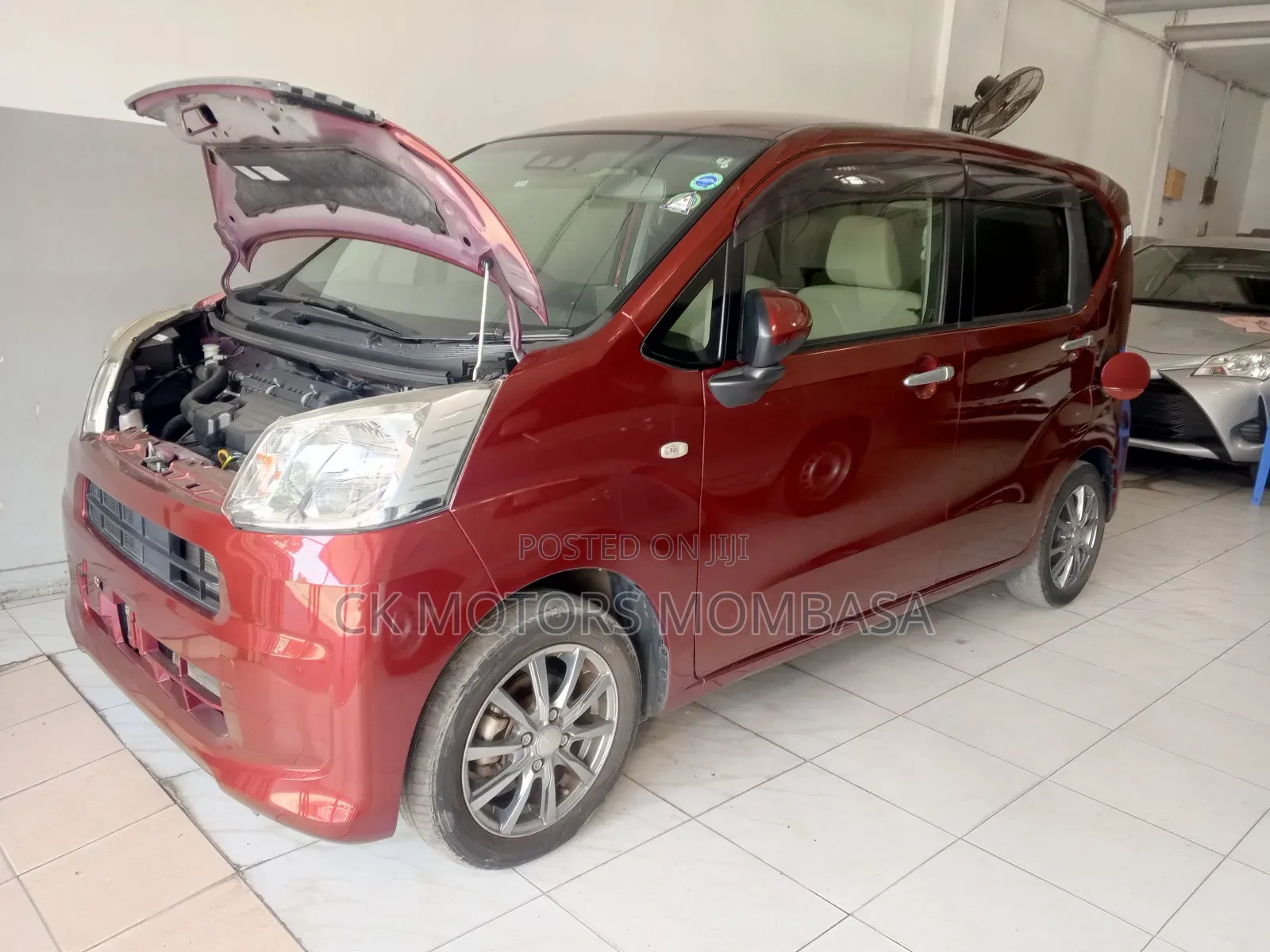 Daihatsu Move 2019 Red
