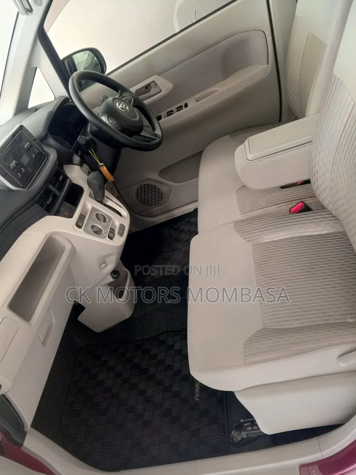 Daihatsu Move 2019 Red