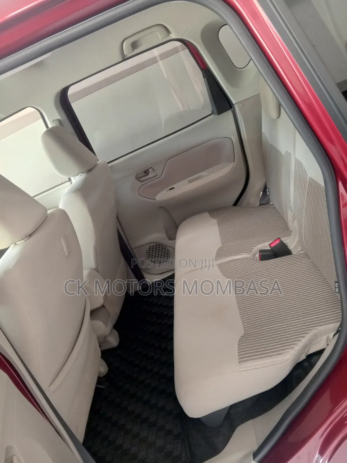 Daihatsu Move 2019 Red