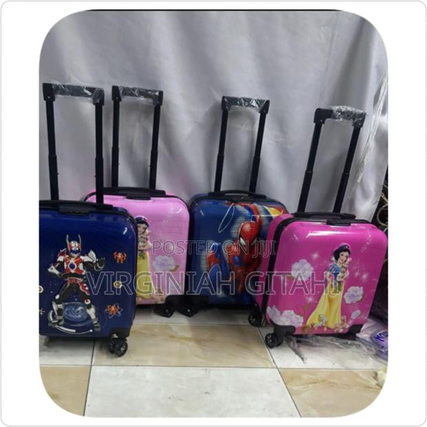 Kids’ Hard-Shell Suitcase Design - thumbnail 2