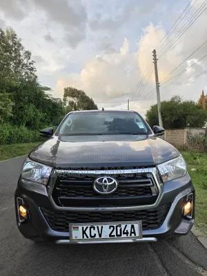 Toyota Hilux 2019 Gray