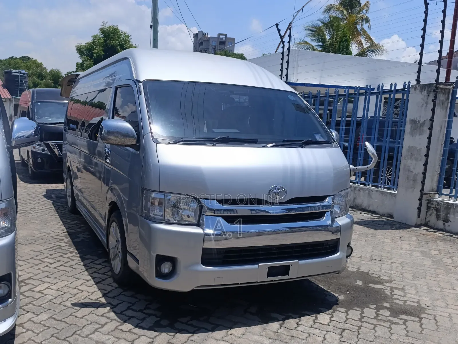 Toyota Quantum 2019 Silver