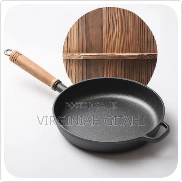 Non Stick Cast Iron Frying Pan With Bamboo Lid
