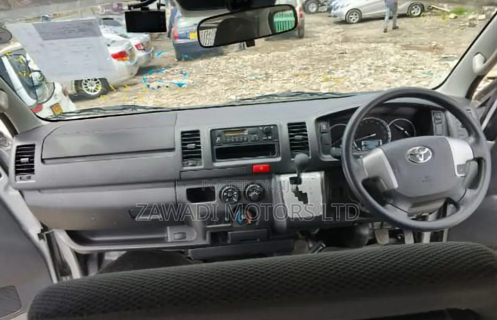 Toyota HiAce 2019 Silver