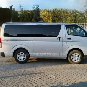 Toyota HiAce 2019 Silver