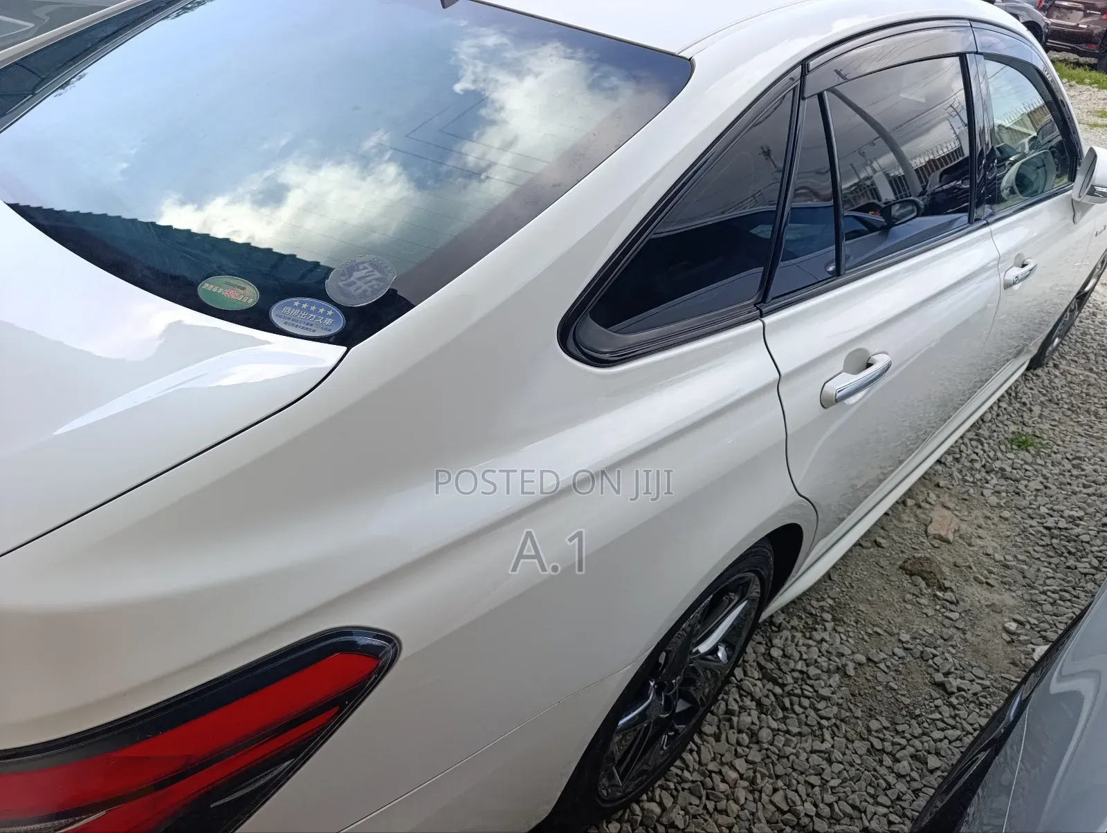 Toyota Crown 2019 Pearl