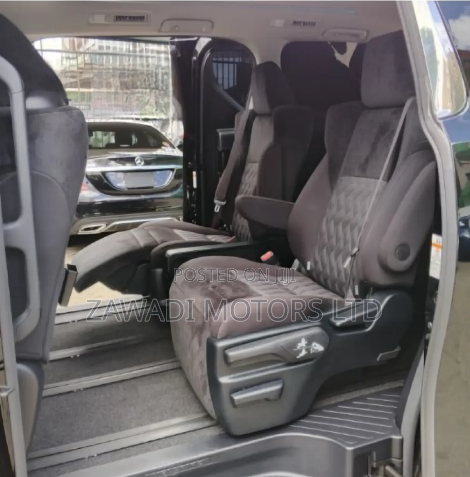 Toyota Vellfire 2019 Black