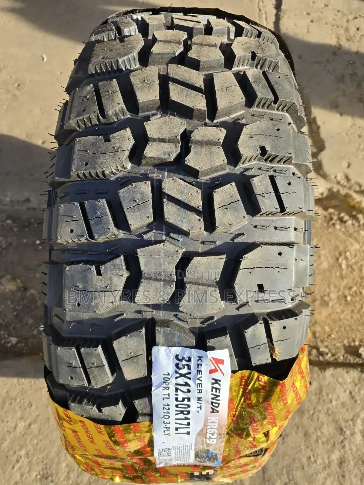 35x12.50 R17 Kenda Tyres (Klever) Mud Terrein.