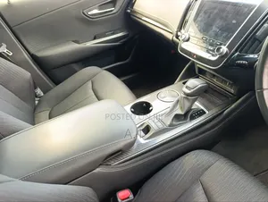 Toyota Crown 2019 Pearl
