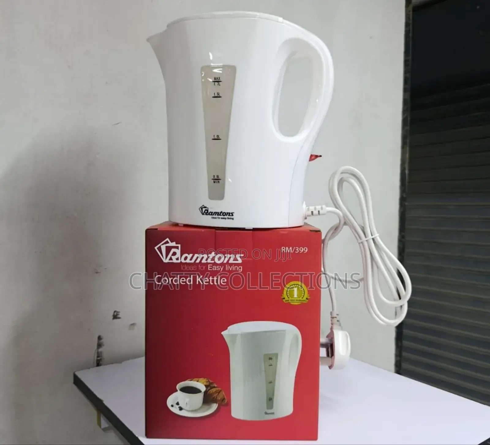 White 1.7 LTRS Ramtons Corded Electric Kettle