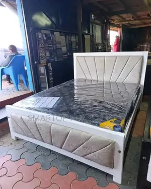 Mochet Chester Beds