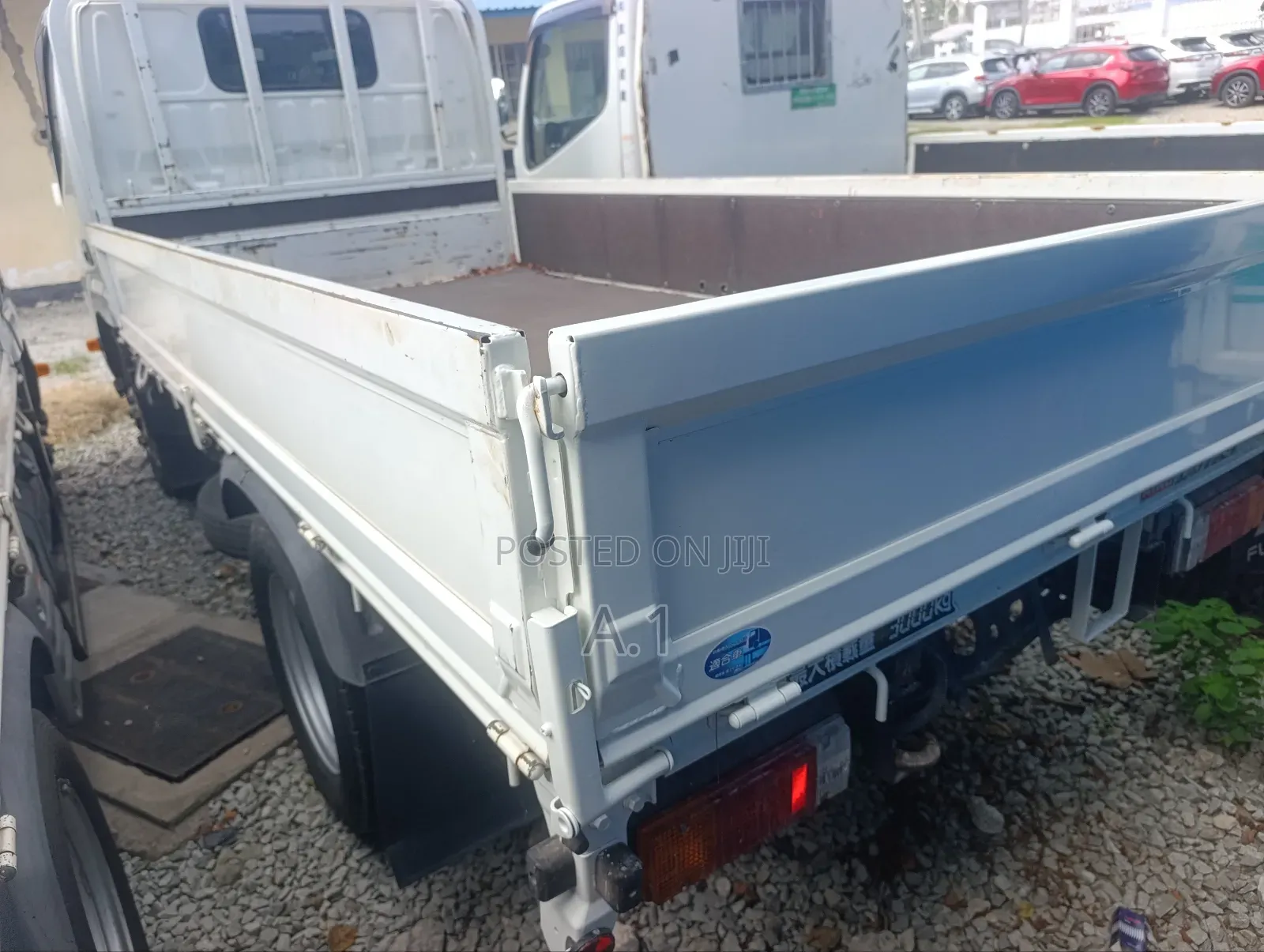 3 Tonne Hino Dutro