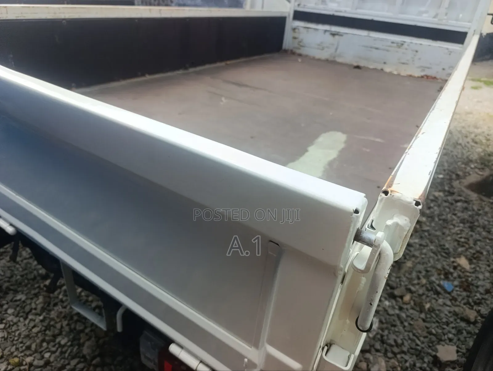 3 Tonne Hino Dutro