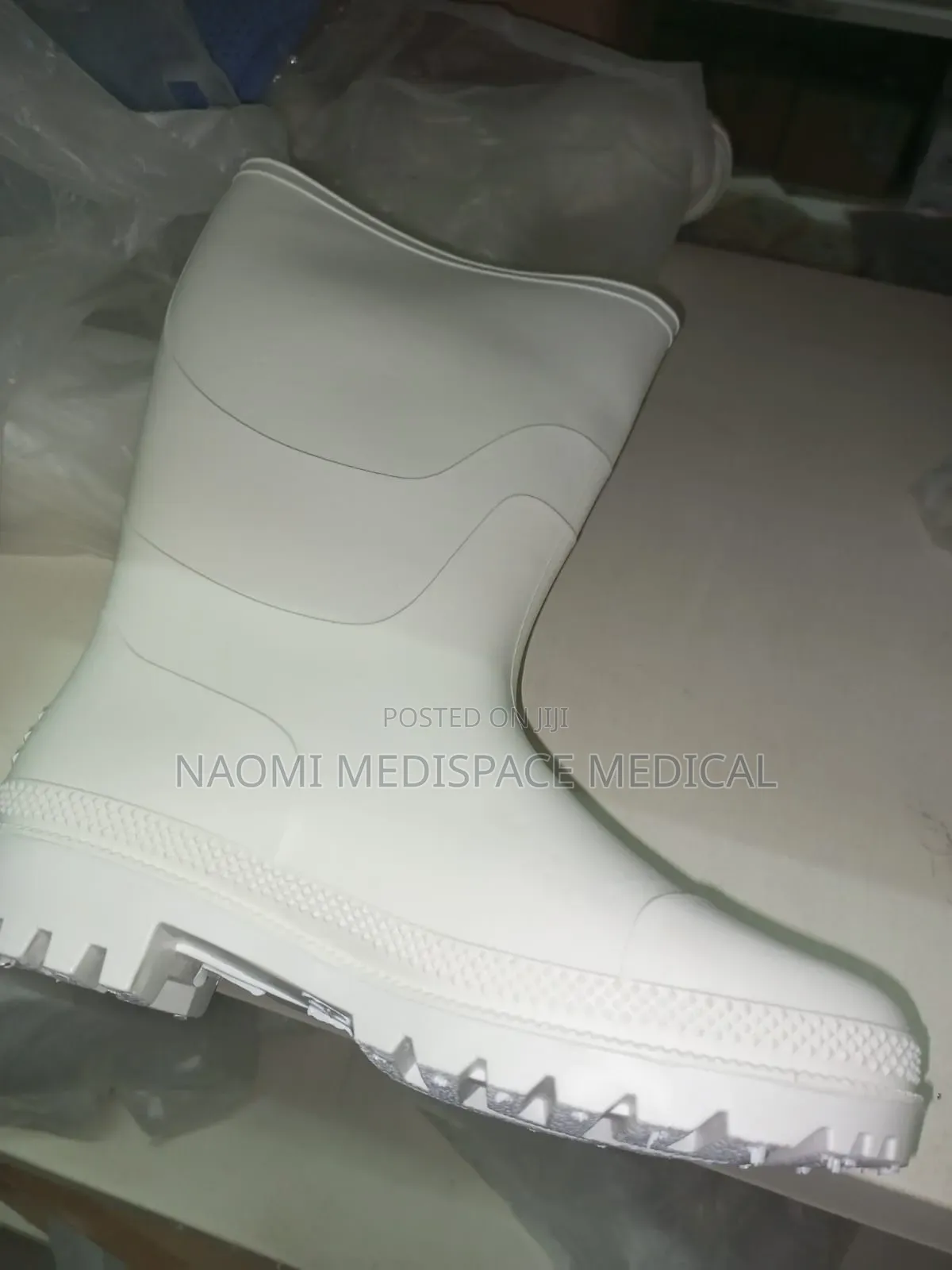 New Autoclavable Theatre Boots
