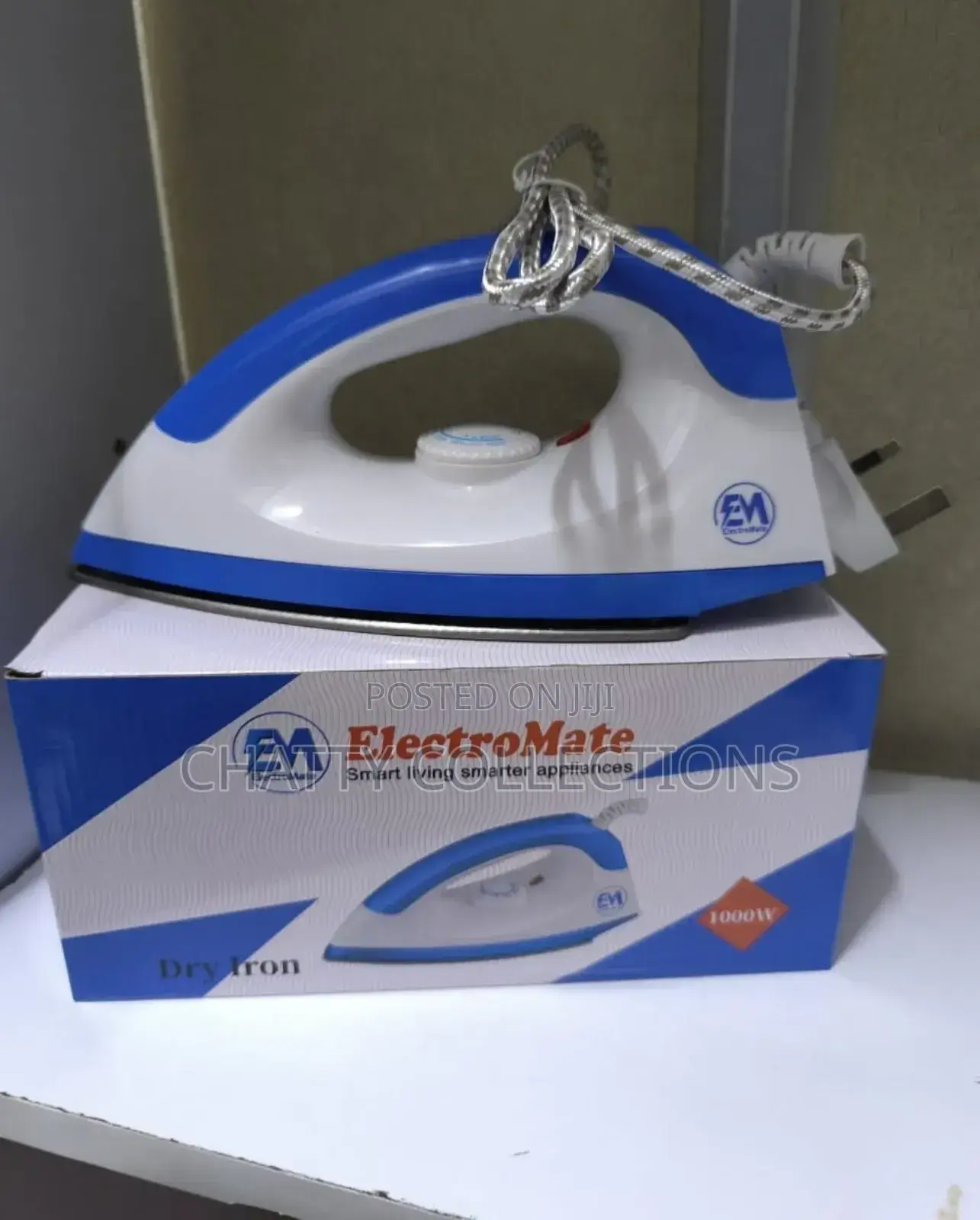 White and Blue Electromate Dry Iron Box