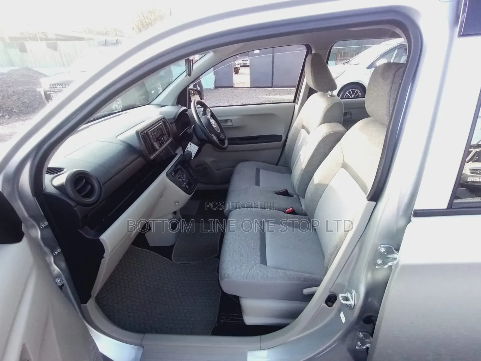 Toyota Passo 2019 Silver