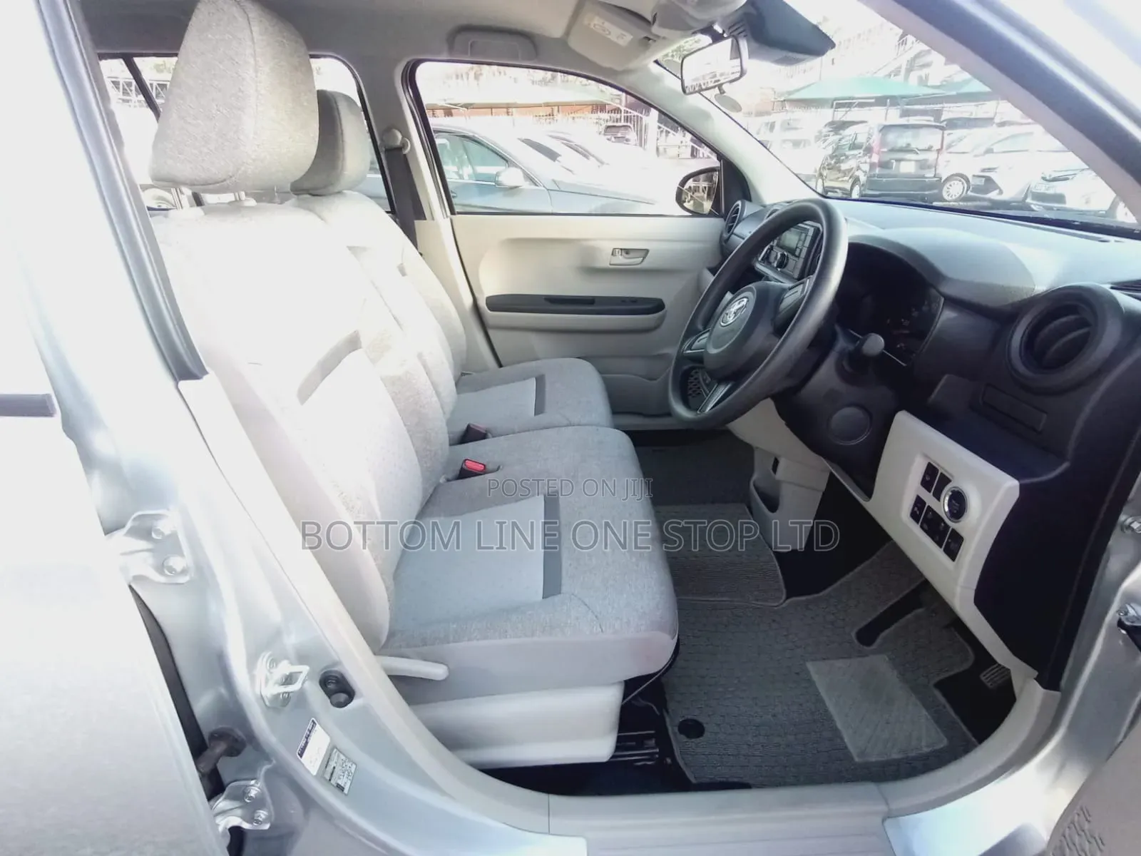 Toyota Passo 2019 Silver