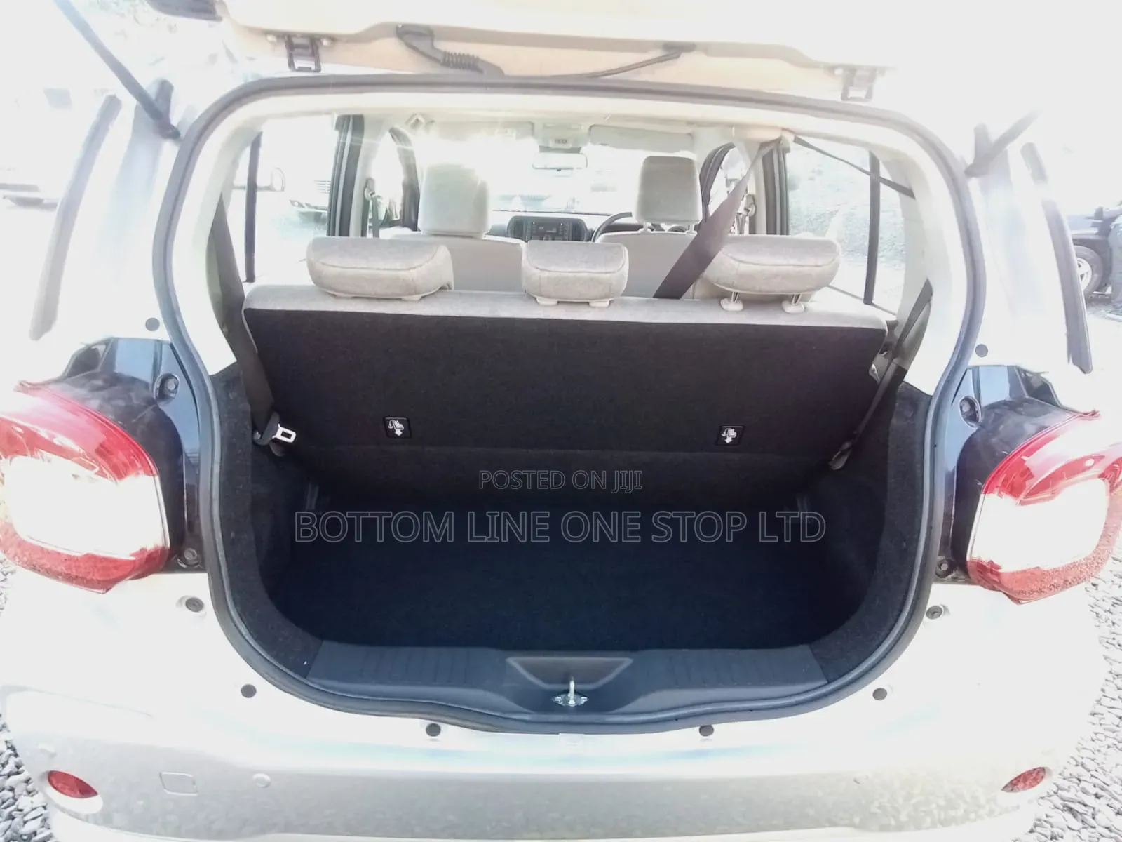 Toyota Passo 2019 Silver