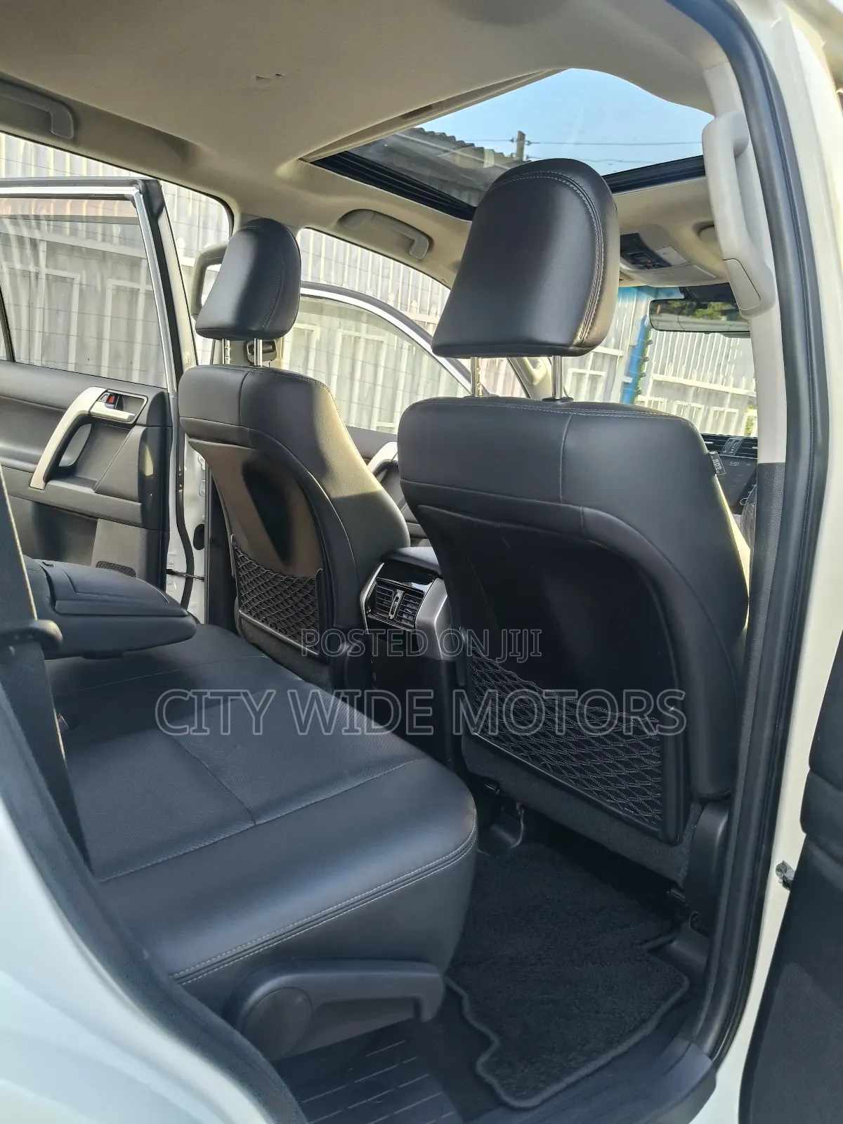 Toyota Land Cruiser Prado 2.8 2021 White