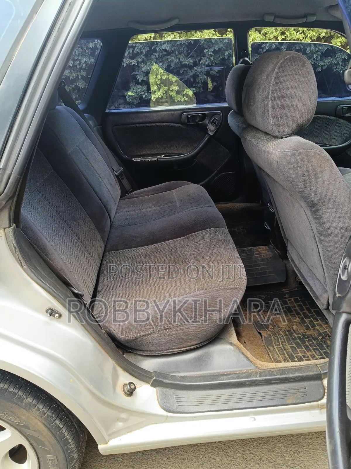 Subaru Legacy 1995 Silver