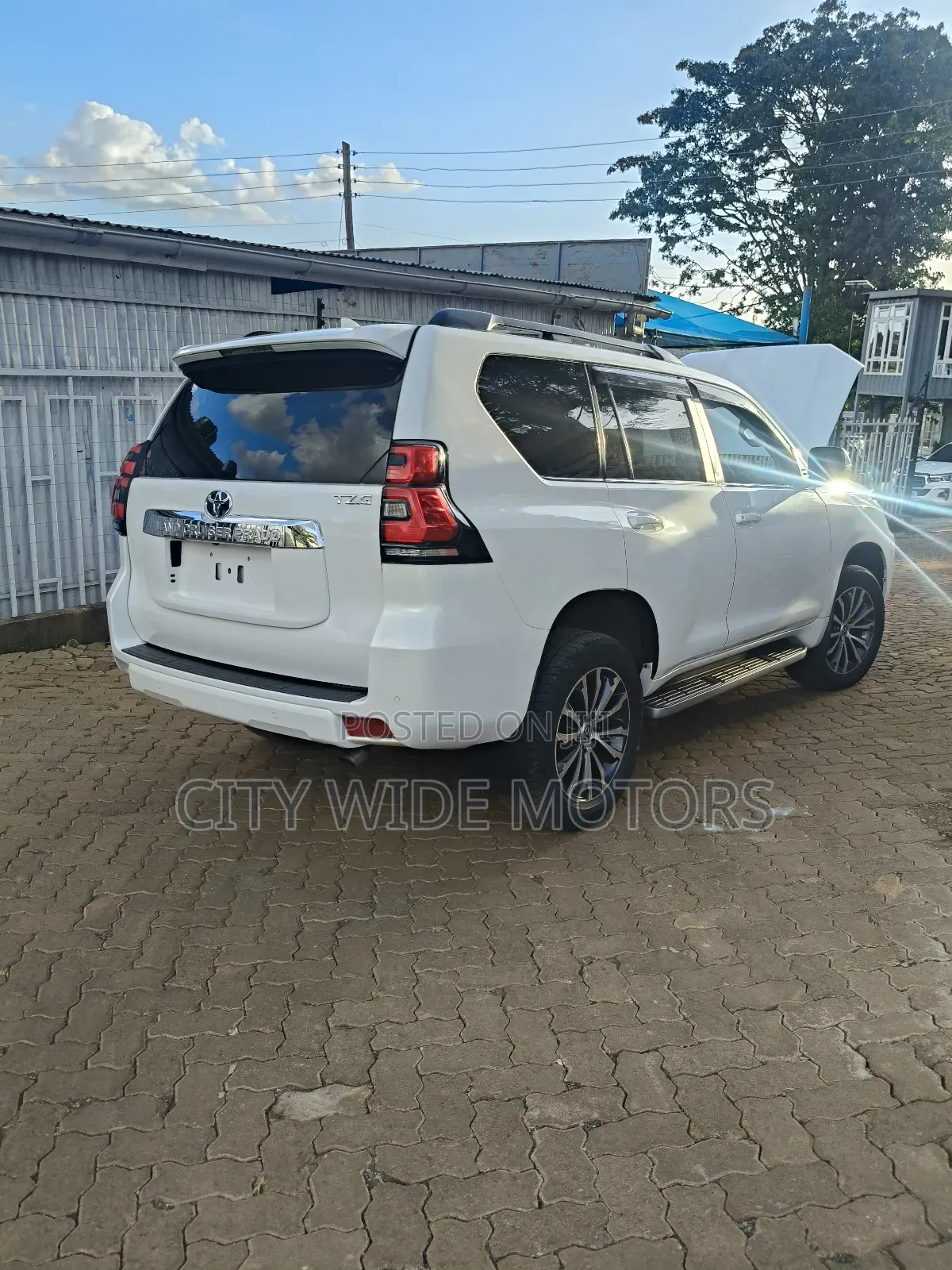 Toyota Land Cruiser Prado 2.8 2021 White