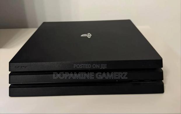 Playstation 4 Pro - thumbnail 5