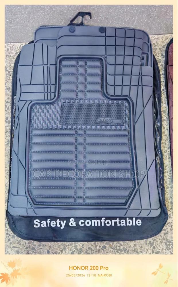 5pc Waterproof 4x4 Carpets Mats in Black