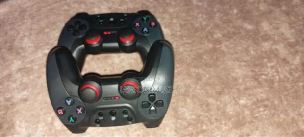 Double Bluetooth Wireless Gaming Pads - thumbnail 2