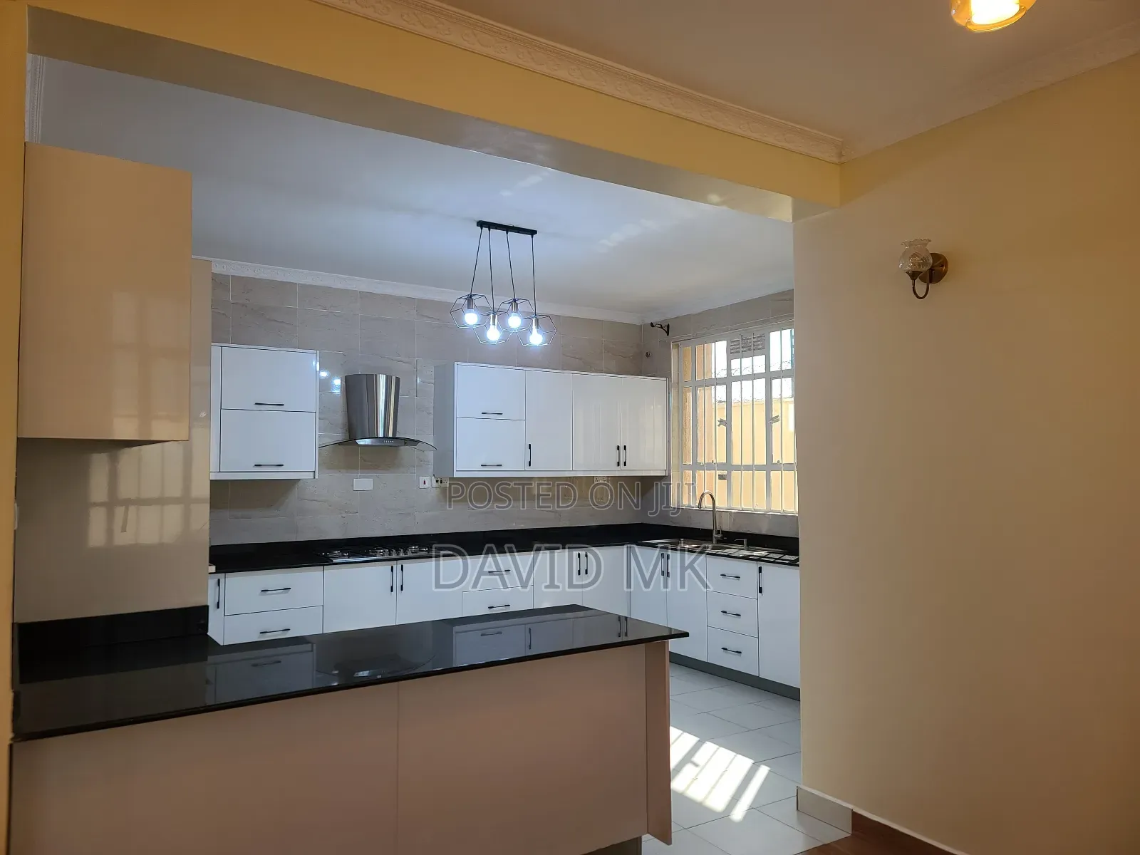 4bdrm Maisonette in Kamakis for sale