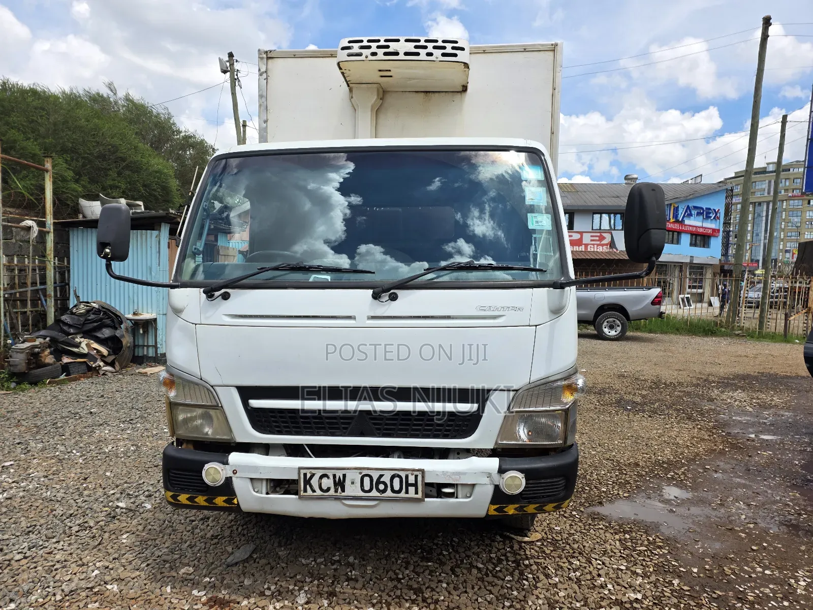 Mitsubishi Fuso Canter 2015 White
