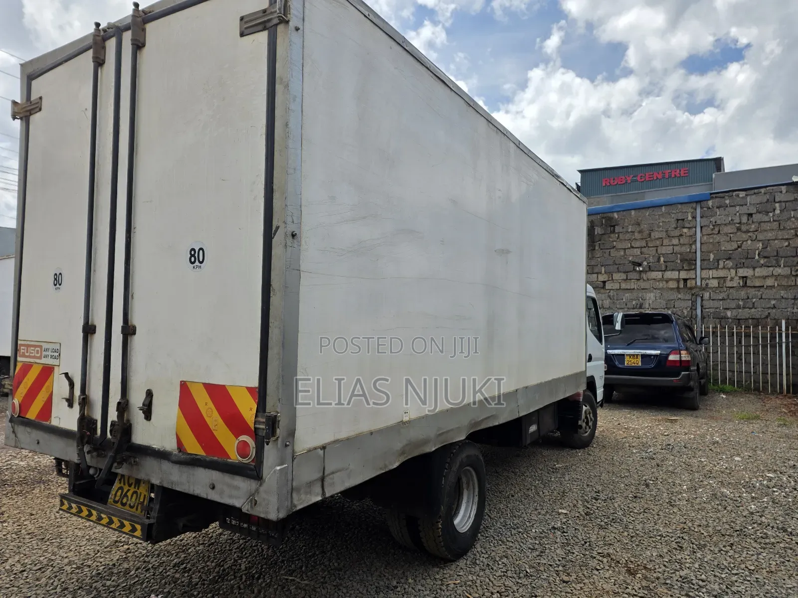 Mitsubishi Fuso Canter 2015 White