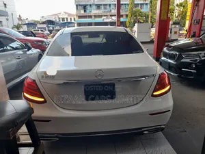 Mercedes-Benz E200 2017 White