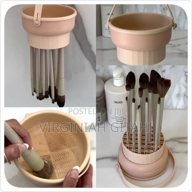 *2 in 1 Silicone Makeup Brush Cleaning Bowl With Dryer