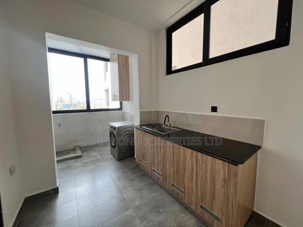 4bdrm Apartment in Spring Valley for rent - main view