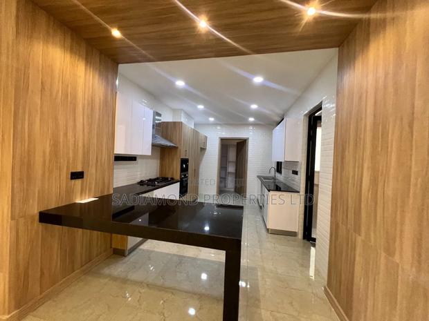 4bdrm Apartment in Spring Valley for rent - thumbnail 2