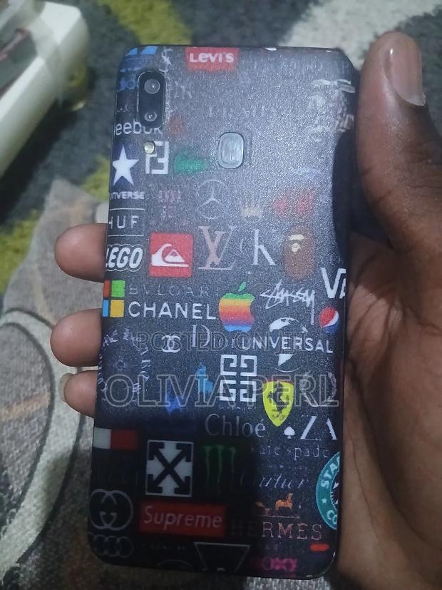 Samsung Galaxy A20 32 GB Black - thumbnail 3
