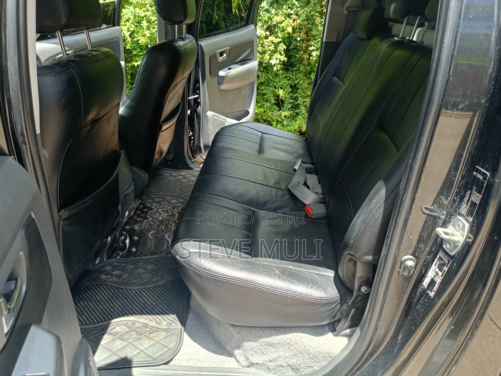 Toyota Hilux 2013 Matt Black